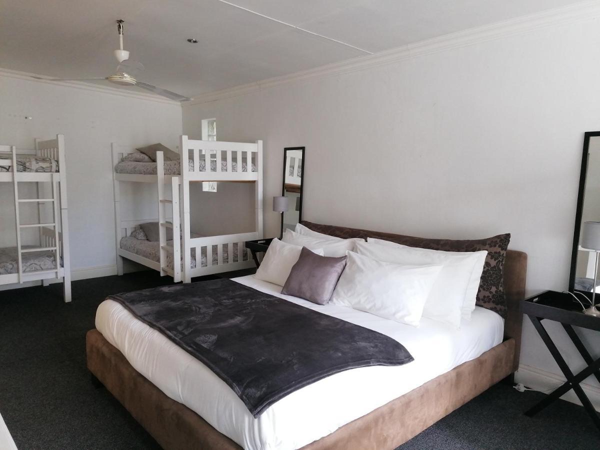Knysna N2 Lodge Esterno foto