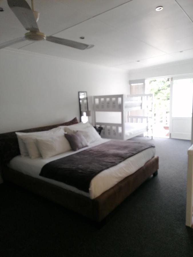 Knysna N2 Lodge Esterno foto