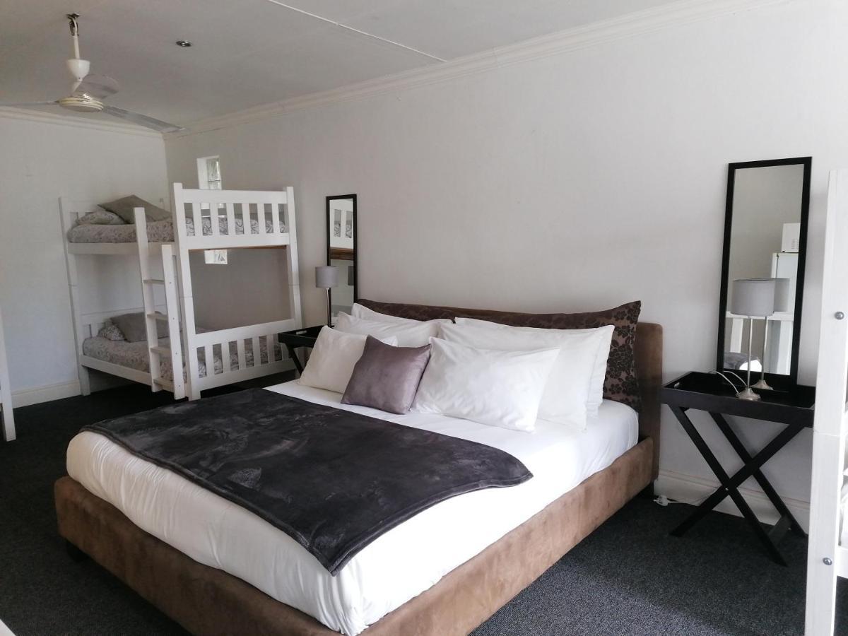 Knysna N2 Lodge Esterno foto