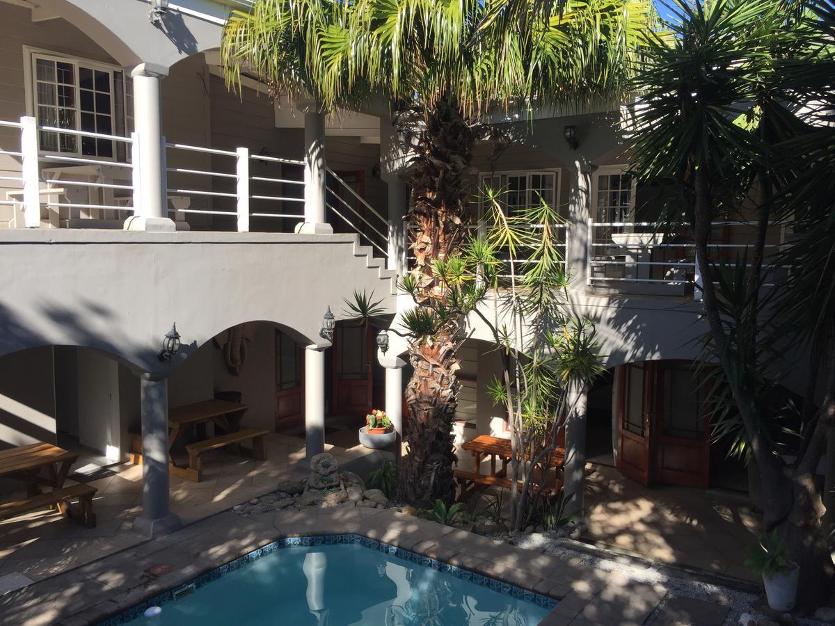 Knysna N2 Lodge Esterno foto